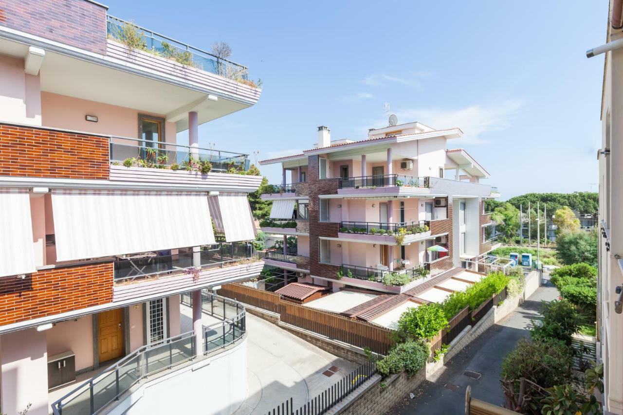 Titty Beach House Santa Marinella Exteriör bild